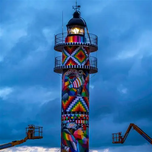 В СПОР Маяка вмешался художник OKUDA