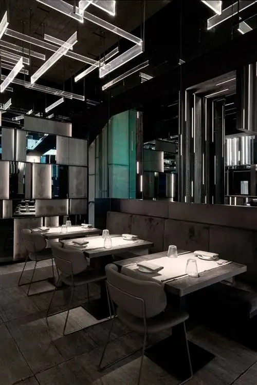 СВЕТОВЫЕ ПЕЙЗАЖИ в Азиатском РЕСТОРАНЕ в Милане