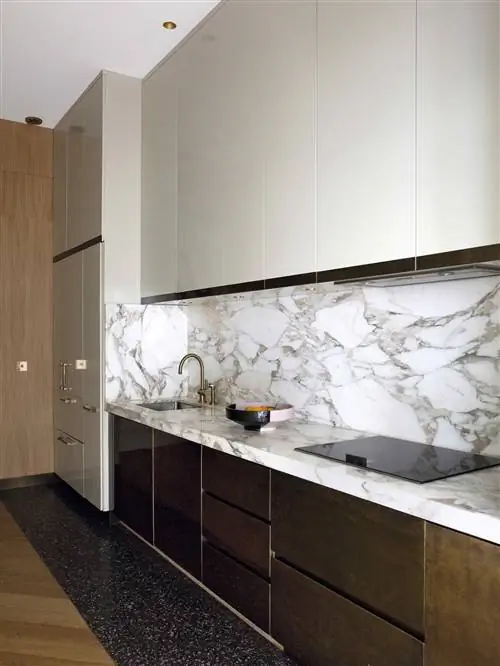 Лаура Гонсалес переопределяет концепцию ЭЛЕГАНТНОСТИ в этой квартире в ПАРИЖЕ