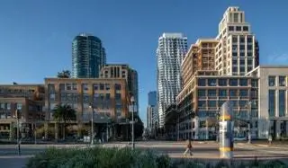 В «Mission Bay», одном из самых интересных районов Сан-Франциско, только что было завершено строительство нового небоскреба «Mira…