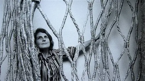 MoMA и MNAC спасают работу каталонки AURELIA MUÑOZ