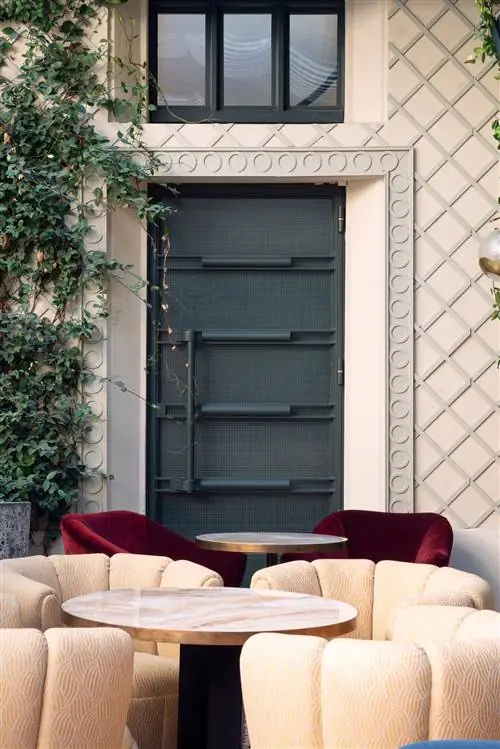 Soho House Paris приглашает нас в путешествие во времени
