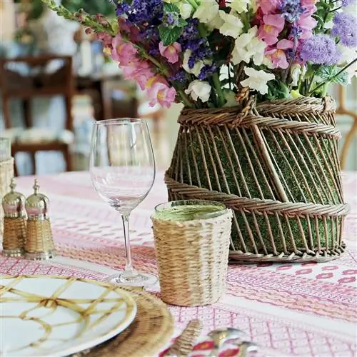 Сервировка стола Шарлотта Мосс