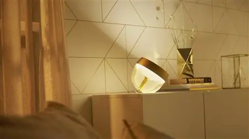 PHILIPS HUE, интеллектуальное освещение, излучающее собственный свет