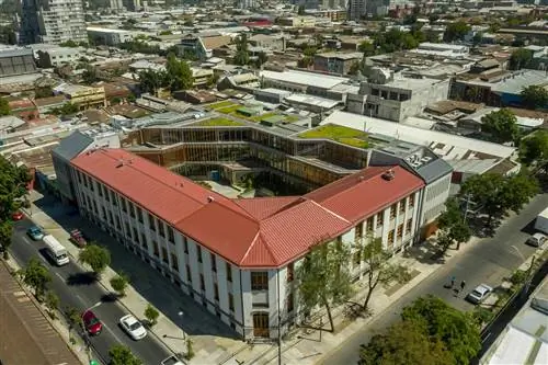 Новая АРХИТЕКТУРНАЯ жемчужина Сантьяго-де-Чили имеет испанскую подпись