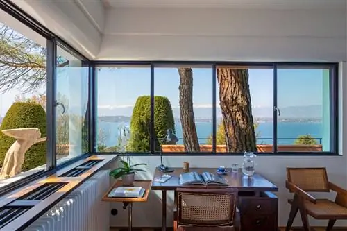 Очень ШВЕЙЦАРСКАЯ вилла с оттенком Индии МАХДАВИ