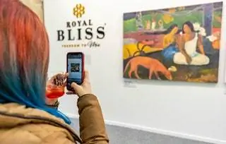 Вызов состоялся в привилегированной витрине Art Madrid20 на встрече с современным искусством в галерее…