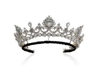 Тиара на свадьбе короля Георга VI присутствует на ярмарке. Специалист по ювелирным изделиям Хэнкокс привозит на выставку…