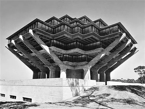 Под библиотекой Гейзеля Калифорнийского университета, 1970 г., автор: William Pereira amp Associates