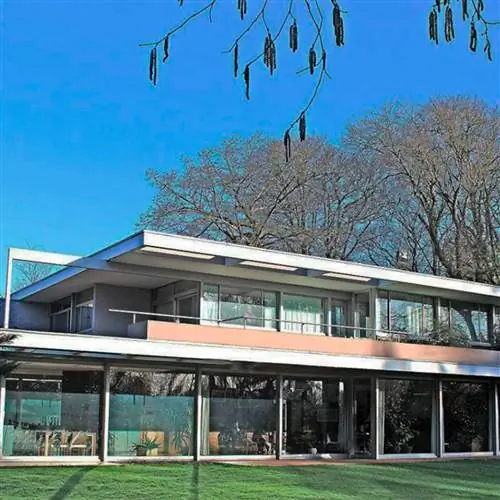 Дом Delcourt Ричарда Нейтра Франция