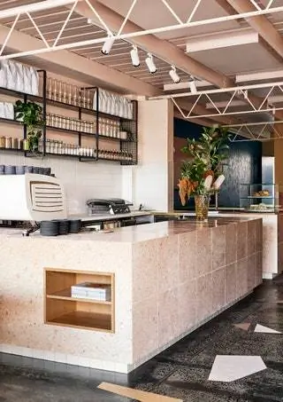 Над этим проектом работала команда австралийской студии Harrison Interiors