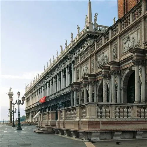 Campanile loggetta в Венеции Campanile loggetta в Венеции