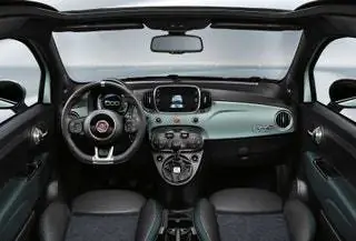 Все внутри Fiat 500 излучает элегантность и внимание к деталям. Не зря он икона поп-моды и… Все внутри Fiat 500 излучает элегантность и внимание к деталям. Не зря он икона поп-моды и…