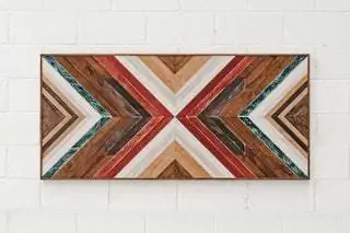 Эксклюзивные изделия из массива дикой сосны и каштана с различными техниками отделки и различными моделями и…