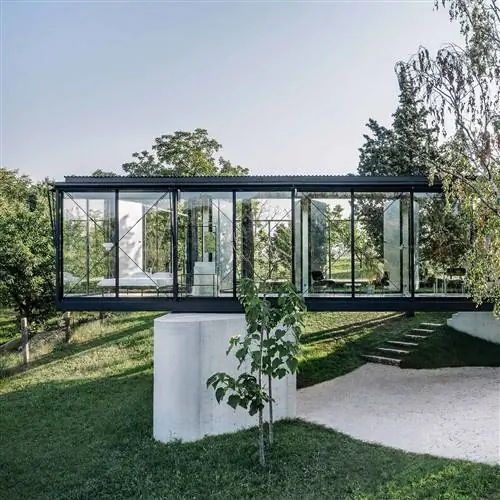 СКРЫТЫЕ СОКРОВИЩА Архитектура «Casa Avala», интегрированная в окружающую среду