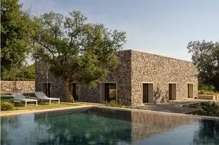 Жилье в Cceres Spain, подписанное Tuñón Arquitectos Жилье в Cceres Spain, подписанное Tuñón Arquitectos