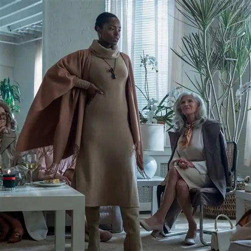 Не все дело в моде в самом популярном сериале на Netflix HALSTON