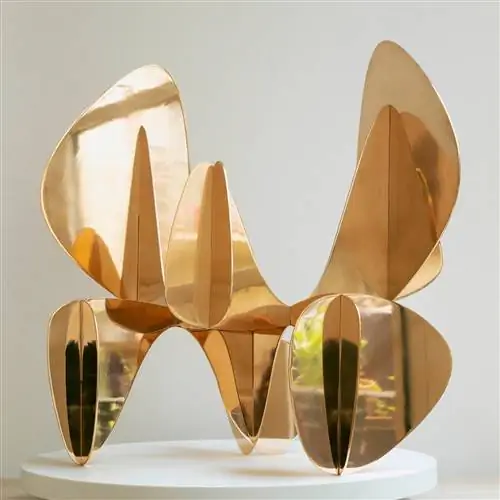 СКУЛЬПТУРЫ, захватившие район Саламанка в Мадриде