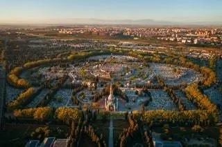 Кладбище Альмудена. проспект Дарока 90