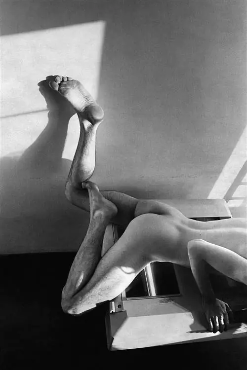 Фотоперформанс «Narcisse Exercício de Me Ver II» Худинилсона-младшего