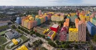 Архитекторская студия Archimatika задумала его как игривый ответ на дома коммунистической эпохи…