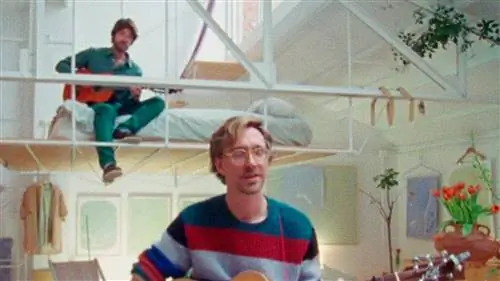 ФОНОВАЯ МУЗЫКА: дом последнего видео Kings of Convenience находится в Мадриде
