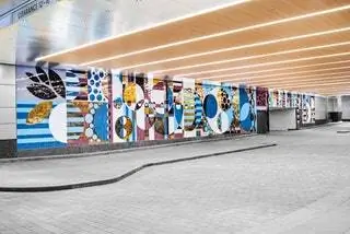 Tuiuti 2016-2018. Керамическая мозаика. Вид установки Driveway Presbyterian Hospital of New York 2018