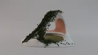 Из щелочного камня Самуэль Уртадо разработал непрерывный кусок, который, кажется, вырастает из ничего. Проект направлен на создание…