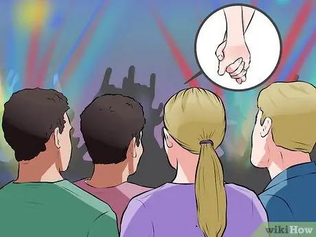 Получите первую строчку на концерте Шаг 6