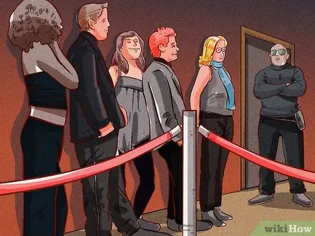 Войдите в Berghain, шаг 7