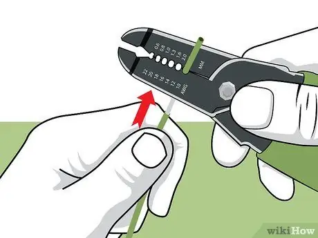 Зачистка провода Шаг 6 Зачистка провода Шаг 6