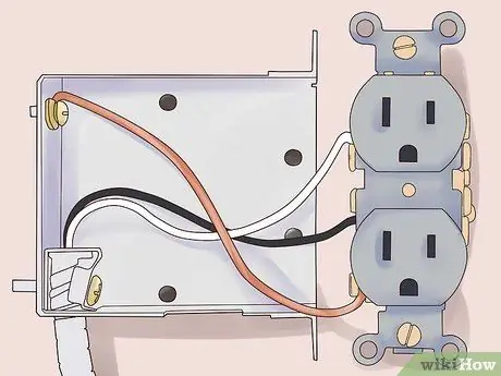 Заземление розетки Шаг 8 Заземление розетки Шаг 8