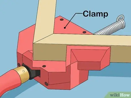 Углы под углом Step 10