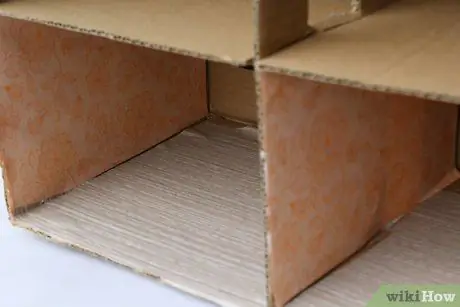 Сделайте кукольный домик из картонной коробки Шаг 10