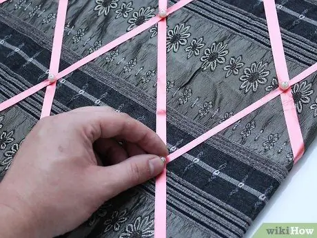 Сделайте доску для заметок из шелка Шаг 7