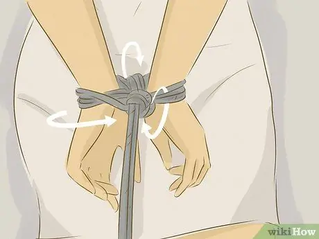 Hogtie Someone Шаг 5