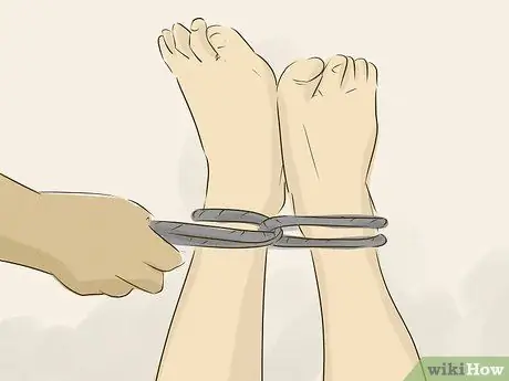 Hogtie Someone Шаг 7