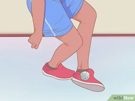 Играть в Hacky Sack Step 5