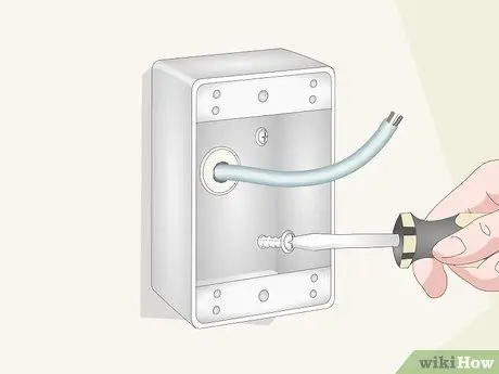 Установка наружной розетки Шаг 12