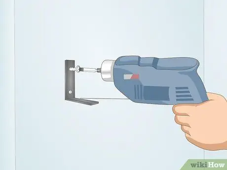 Повесьте лестницу на стену Шаг 5