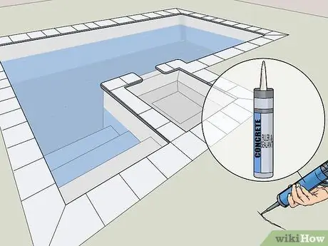 Нанесите краску Dyco Pool Deck Paint, шаг 1