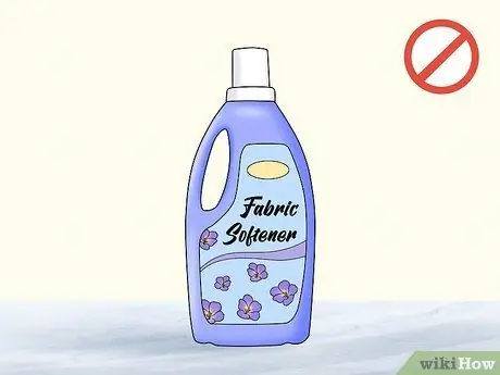 Что вызывает затхлый запах в одежде Шаг 8