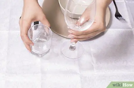 Устройте место для официального обеда Шаг 5