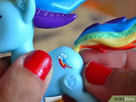 Выберите знак отличия для своего My Little Pony OC Шаг 1