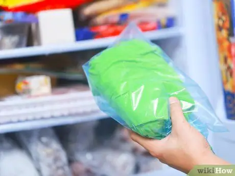 Удаление пятен от уплотнения с одежды Шаг 5