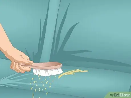 Очистите бархатный диван Шаг 10