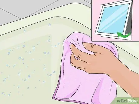 Очистите поверхности ванной комнаты из стекловолокна Шаг 9