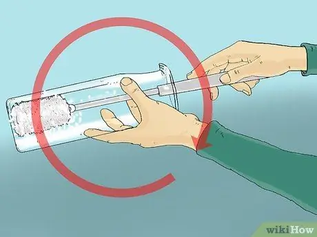 Очистите новую бутылку с водой, шаг 5