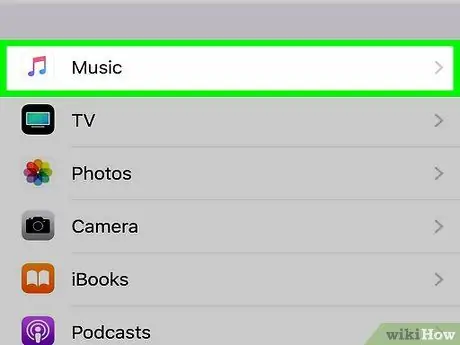 Включите Apple Music на iPhone. Шаг 2