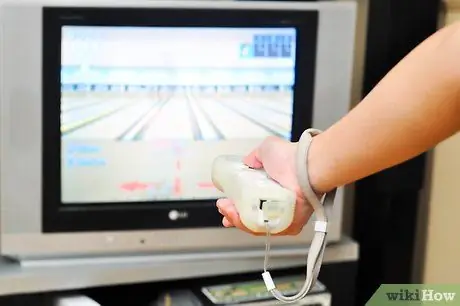 Проведите легкую забастовку в боулинге в Wii Sports, шаг 2